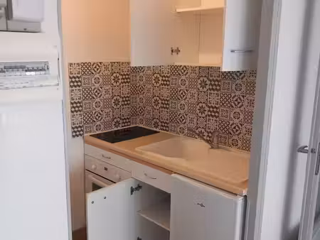 appartement 2 pièces avec balcon fermé