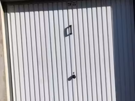 a louer garage fermé