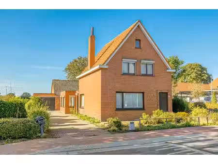 huis te koop in hoogstraten met 4 slaapkamers