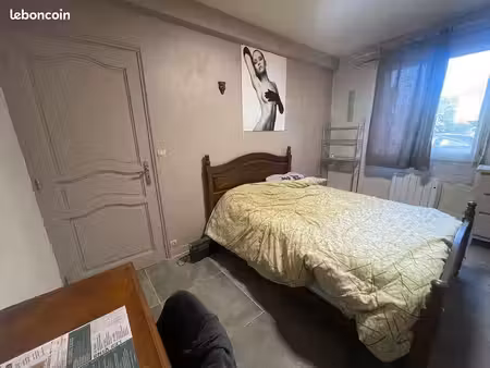 loue chambre centre de pacé 350 euros