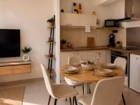 t2 de 30 m2 avec loggia fermée de 9 m2