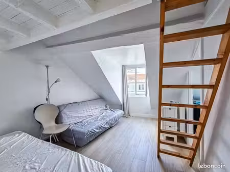 studio 17 m2 proche tour eiffel