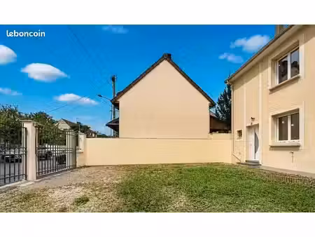 maison mitoyenne neuves à louer