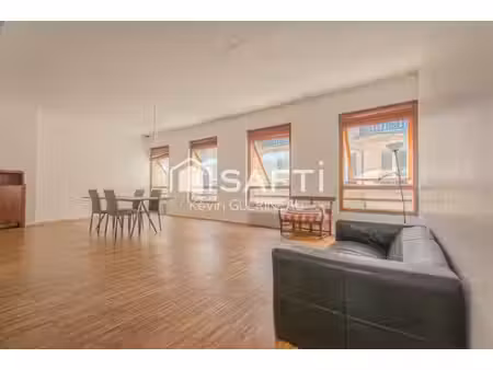 bordeaux triangle d’or – loft de 129 m² entièrement modulable avec parking