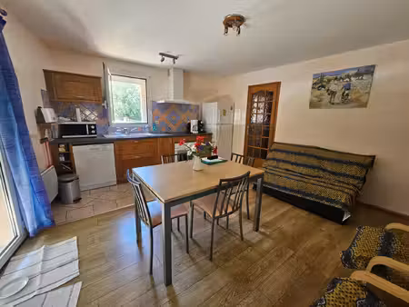maison comprenant 3 appartements entièrement rénovés