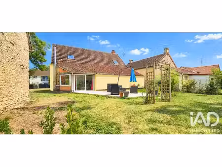maison à charly (18350)