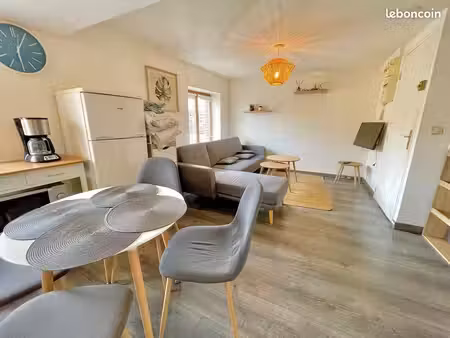 appartement 1 pièce 202 m²