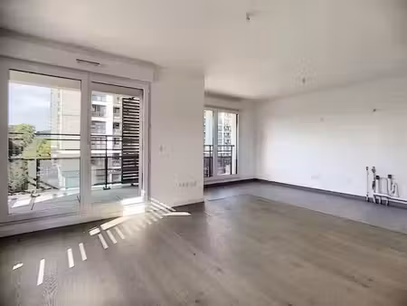 location appartement 4 pièces 72.25 m² à joinville-le-pont (94340), 1 865 €