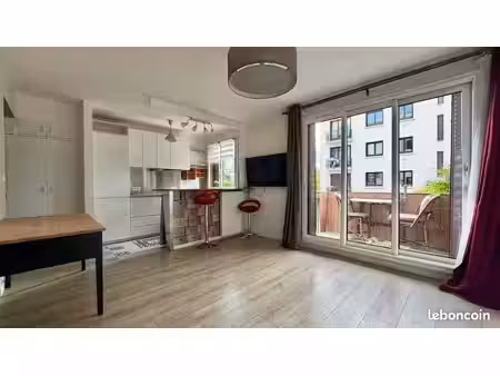studio 1 pièce 29 m²