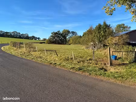 vends terrain avec cu positif escorailles