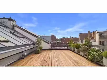 usage mixte à vendre à uccle pour € 1.550.000 avec 4 chambres à coucher