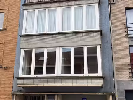 studio à louer à dilbeek - jardin agréable - peb c