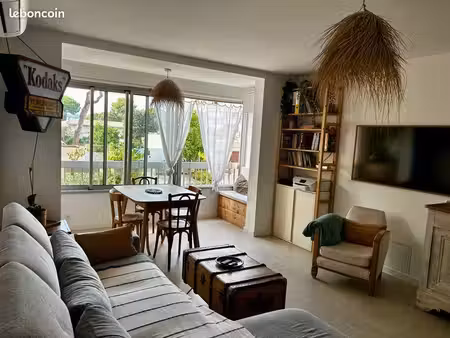 hyères-plage, t2 de 50 m2 entièrement rénové