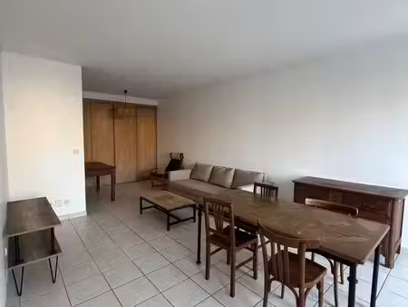 t2 meublé avec jardin – saint-marc-sur-mer