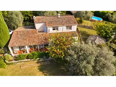vence ouest - villa familiale de 166.80m² - 6 chambres -piscine