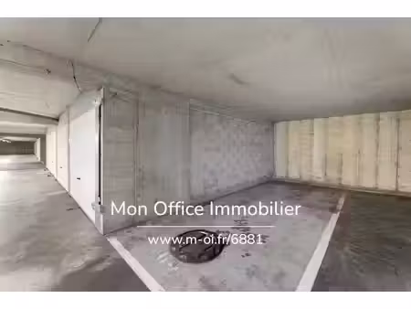 référence : 6881-rvf - parking boxable - secteur arenc/joliette