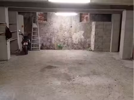 grand garage securisé