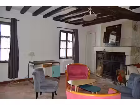 souzay champigny : maison de 3 pièces (81 m²) en location, meublée