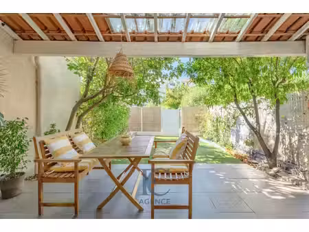 maison de luxe à vendre dans le quartier plan de la mer-fregate-rampale-alon