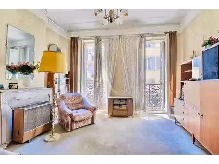 marseille 4ème - quartier blancarde - immeuble bourgeois - t3/4 de 83 m² à rénover