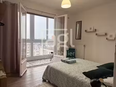 location appartement meublé 2 chambres avec balcon et ascenseur