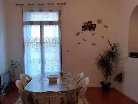 grand f3 / f4 de 83 m2 + terrasse a beziers