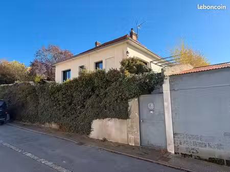 maison à louer - chateau gontier