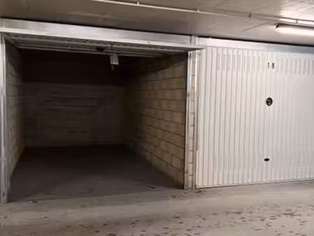 box à vendre sécurisé – hendaye, proche plage