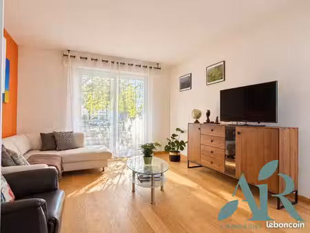 appartement 3 pièces 82 m²
