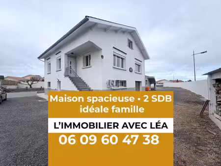 maison spacieuse avec piscine