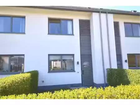 maison à louer avec terrasse et jardin , waterloo (vbe82068)