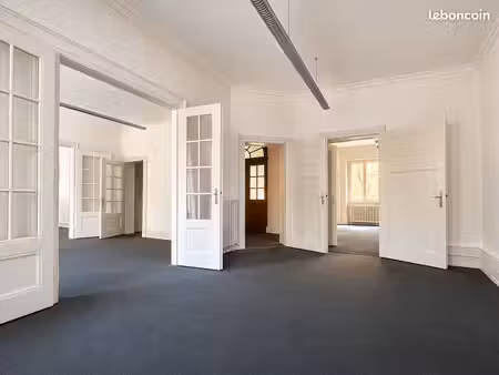 avenue des vosges, très beau local professionnel 6 p à usage de bureaux