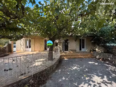 villa 5 pièces 174 m²