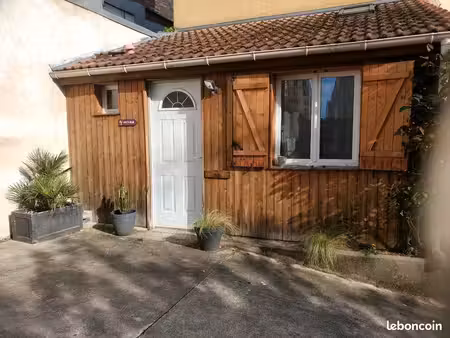 maisonnette de 18m2 utiles à ivry