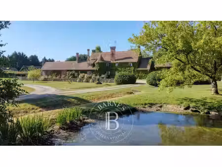 fontainebleau — propriété de 10 hectares avec manoir, dépendances et piscine