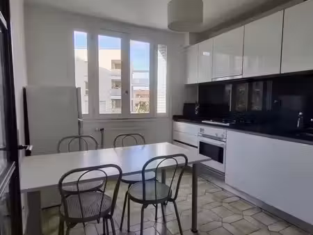 114 avenue roger salengro villeurbanne 69100 - t3 meublé - 990€cc