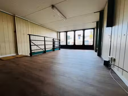 local commercial avec son logement