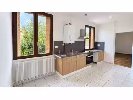 t4 86.51m² à louer - gorge de loup
