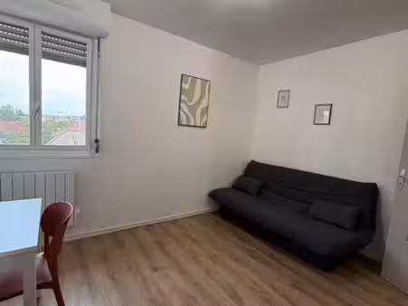 studio 1 pièce 19 m²