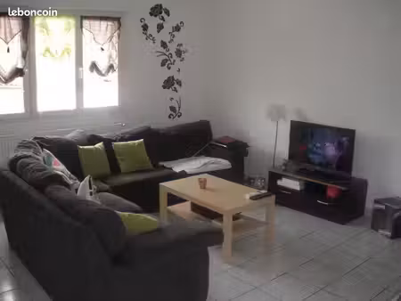 loue trés beau t2 proche tretiales - valenciennes