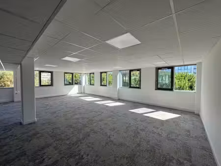 location bureaux nice 06200 44m² à 713m²
