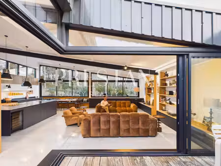 biarritz - loft aux lignes contemporaines et beaux volumes, avec patio