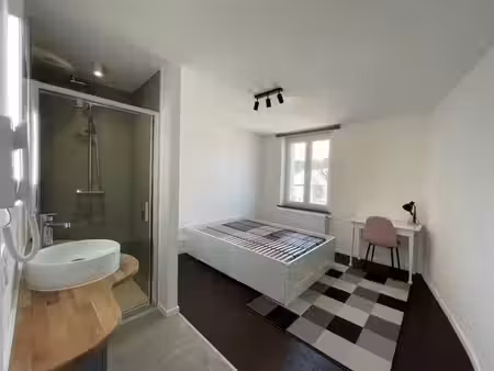 chambre dans chouette colocation à nivelles