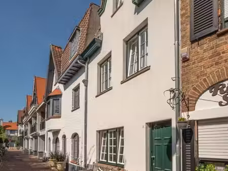 belle maison située près de la petite église des dominicains