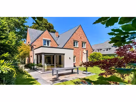 villa à vendre à uccle pour € 1.450.000 avec 4 chambres à coucher