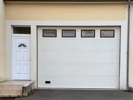 location garage sécurisé hivernage / box de stockage