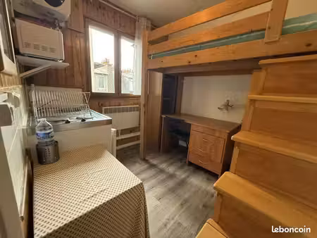 appartement 1 pièce 9 m²