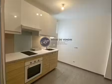 appartement t2 avec terrasse