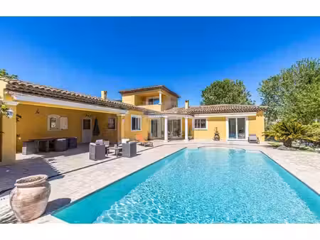 villa néo-provençale 184m2 piscine, terrain plat 2600 m2, au