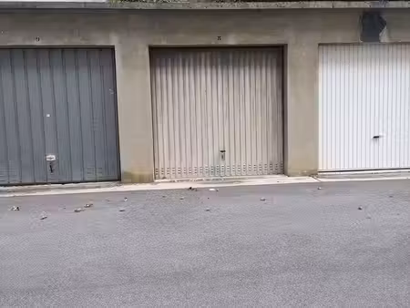 garage à louer montelimar 12 chemin du pêcher sécurisé